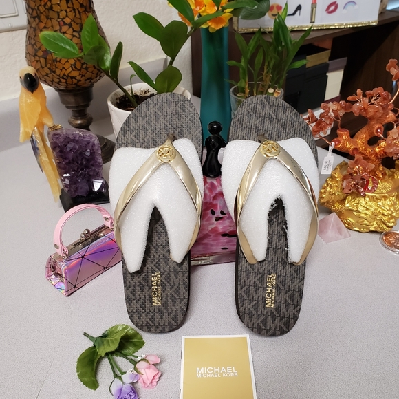 Brand new Michael kors logo flip flops